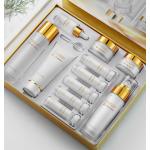 Beauty Salon Use Gift Box Skin Care Kit Whitening Organic Retinol Multi Peptides Moisturizer Plastic Bottle Facial Skin Care Set