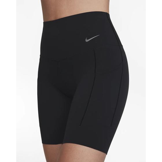 Nike Universa