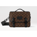 LV TRAIL MESSENGER BAG