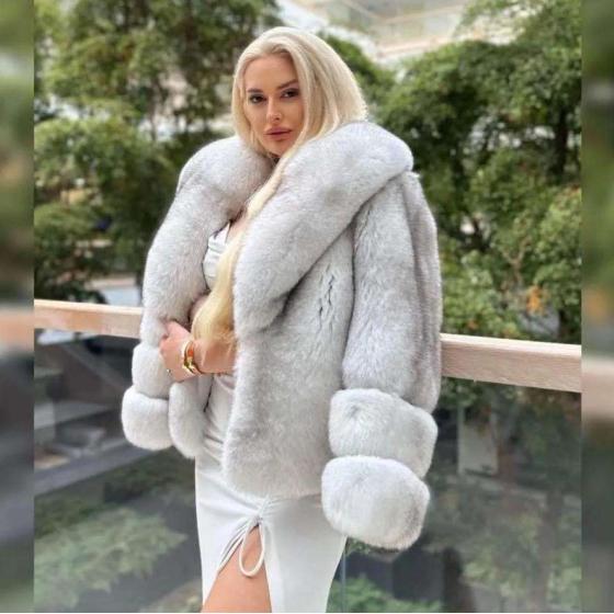 2024 New Women's Fox Fur Coat 100% True Fox Fur Coat Flip Collar Clothing Winter Warm Fashion