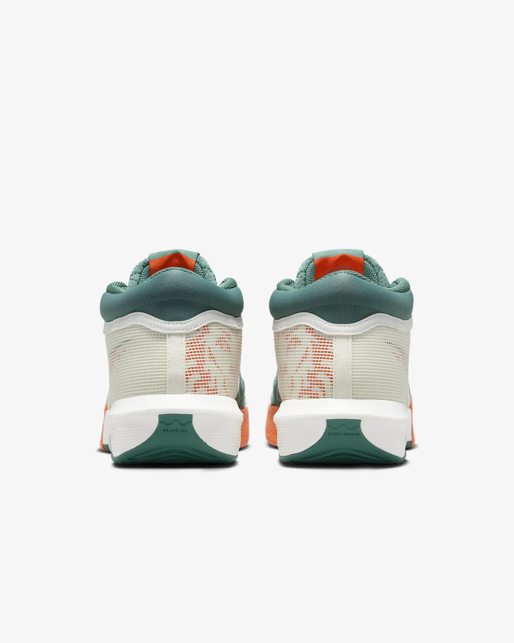 LeBron Witness 8 Basketball Shoes