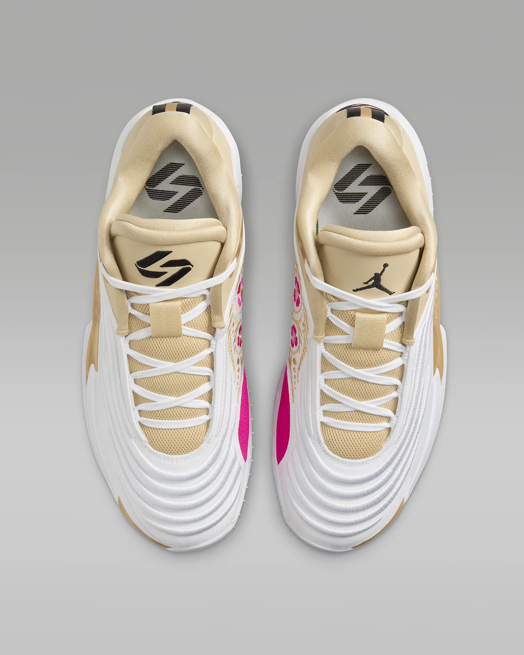 Luka 3 SE "Matador" Basketball shoes